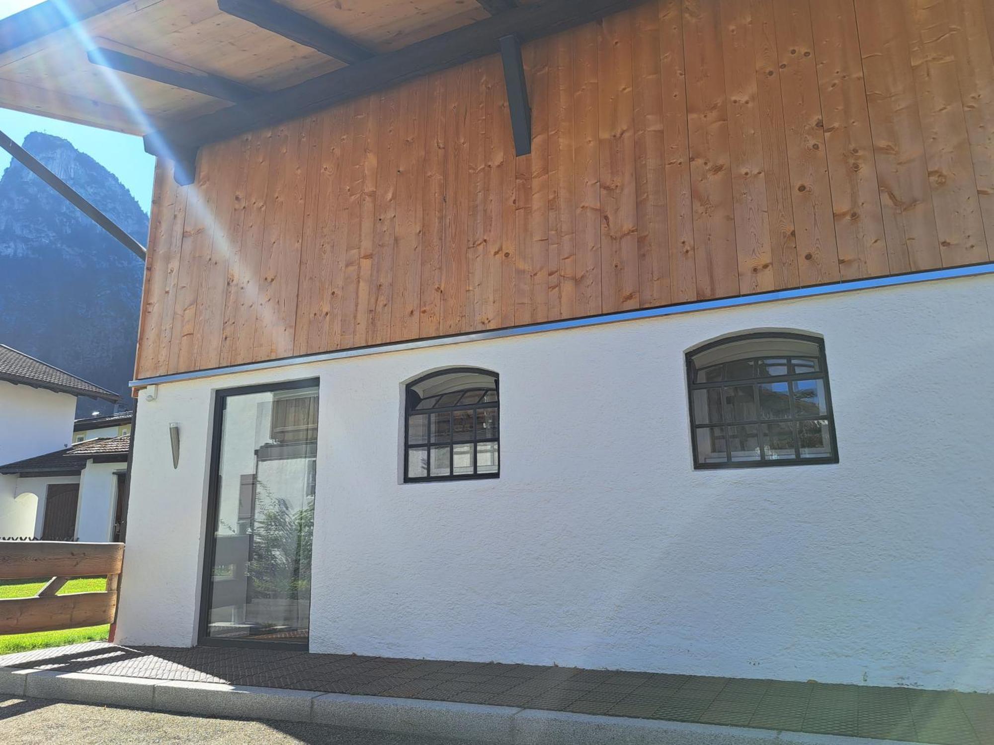 Neu! Ferienwohnungen Im Lueftlmalereck, Hennalahaus Oberammergau Kültér fotó