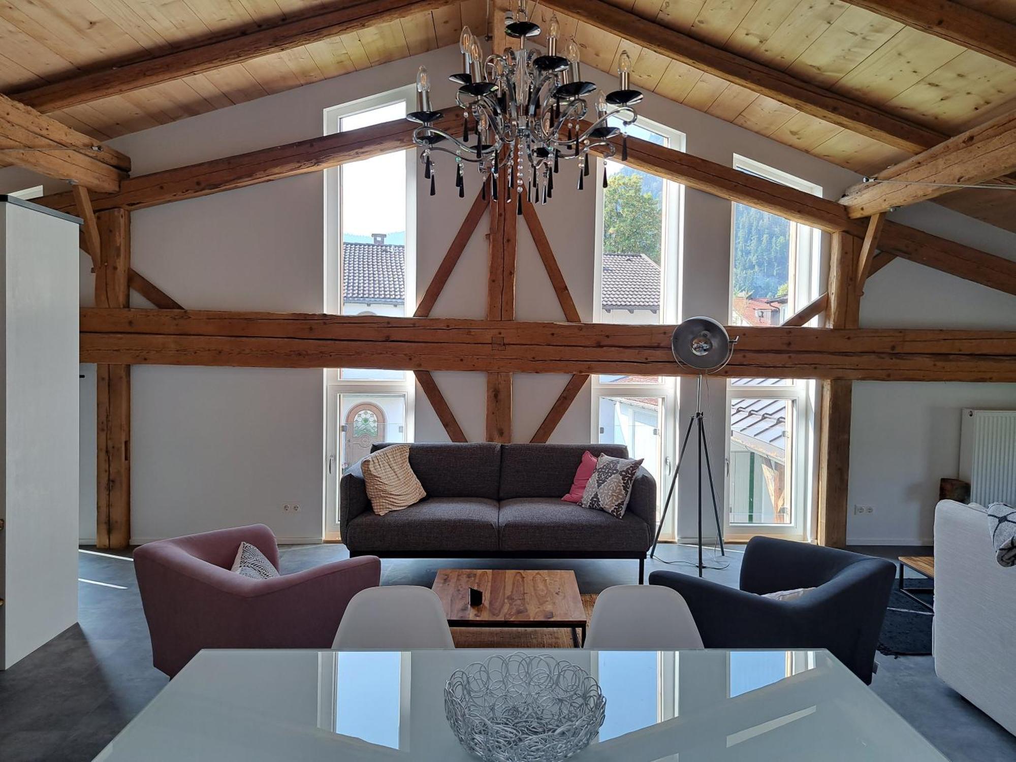 Neu! Ferienwohnungen Im Lueftlmalereck, Hennalahaus Oberammergau Kültér fotó