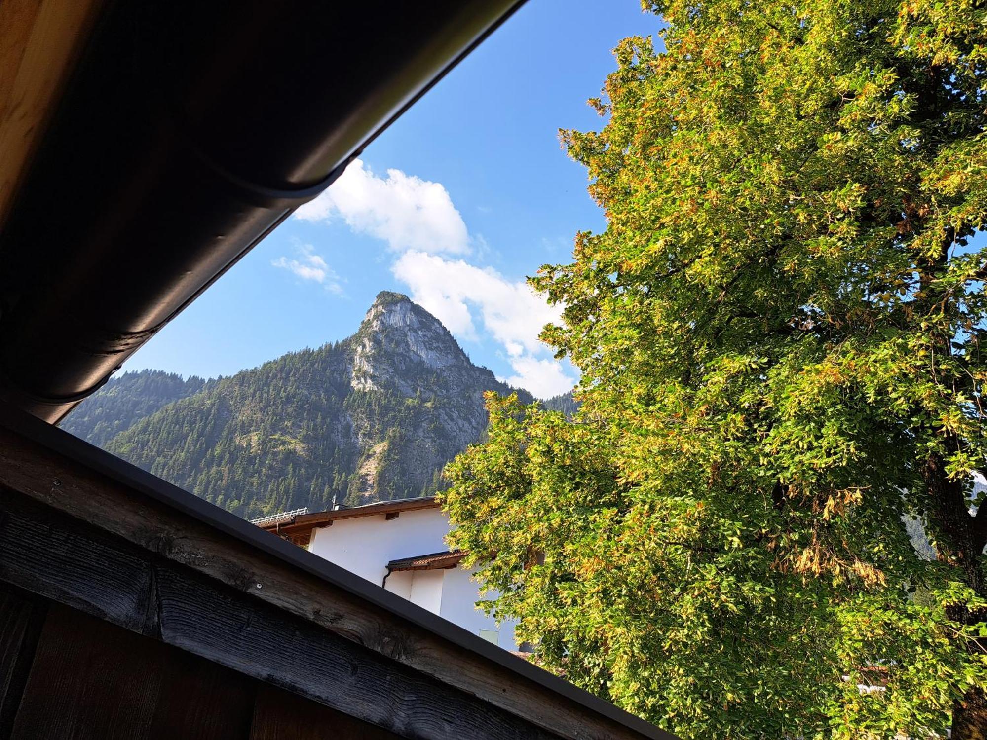 Neu! Ferienwohnungen Im Lueftlmalereck, Hennalahaus Oberammergau Kültér fotó