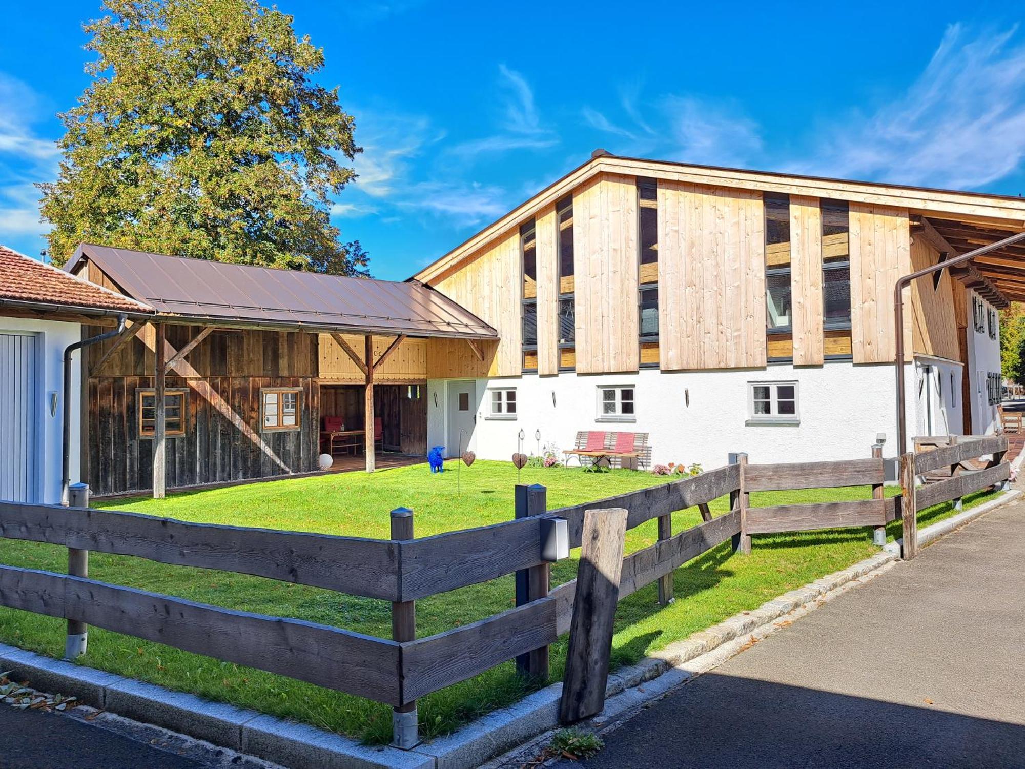 Neu! Ferienwohnungen Im Lueftlmalereck, Hennalahaus Oberammergau Kültér fotó